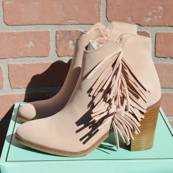 Mia Women’s Nude/Cream Color Avril Ankle Booties with Fringe Size 6.5/7 NIB - Picture 3 of 11